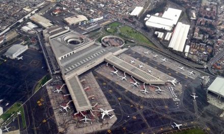 Aeropuerto Internacional de la Ciudad de México frente al Aeropuerto Internacional General Felipe Ángeles
