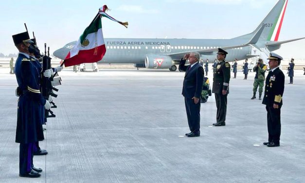 Día de la Fuerza Aérea Mexicana, desde Santa Lucía, Estado de México, vídeo inauguración instalaciones BAM No. 1