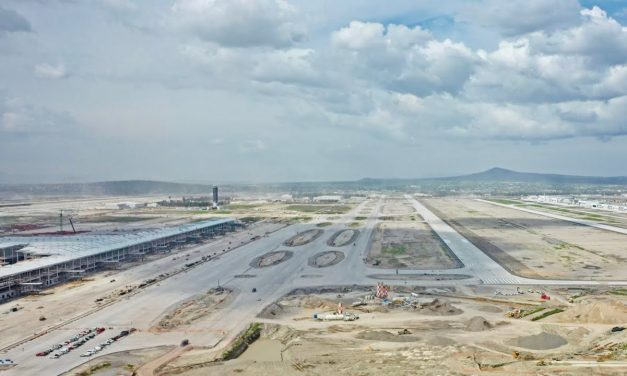 Agregado de Defensa de la República Federal de Alemania visita el AIFA